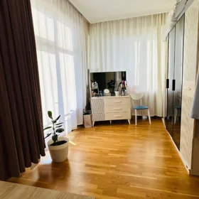 In Baku 105.0 m² apartment is for sale - Image 5
