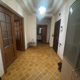 In Baku 90.0 m² apartment is for rent - Image 6