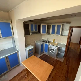 In Baku 80.0 m² apartment is for sale - Image 2