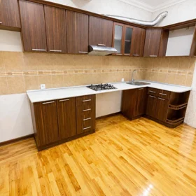In Baku 110.0 m² apartment is for sale - Image 3