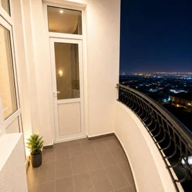 In Baku 110.0 m² apartment is for sale - Image 5