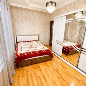 In Baku 110.0 m² apartment is for sale - Image 7