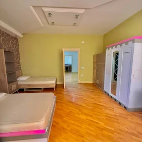 In Baku 158.0 m² apartment is for rent - Image 9