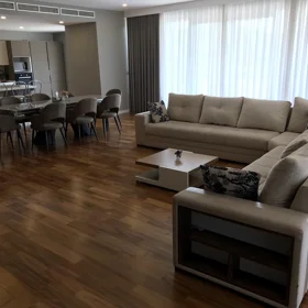 In Baku 400.0 m² apartment is for rent - Image 9