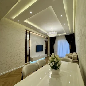 In Baku 107.0 m² apartment is for sale - Image 3