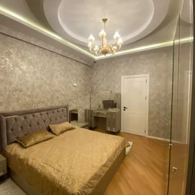 In Baku 140.0 m² apartment is for rent - Image 6