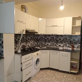 In Baku 120.0 m² apartment is for sale - Image 6