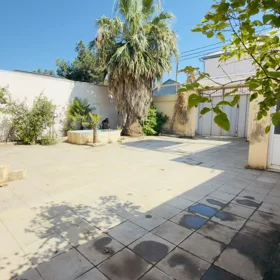In Suraxanı rayonu 195.0 m² house with 5.0 rooms is for sale - Image 3
