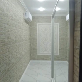 In Baku 90.0 m² apartment is for sale - Image 10