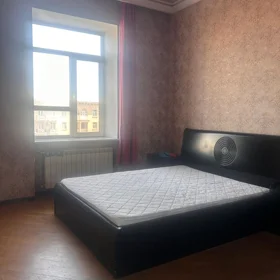 In Baku 80.0 m² apartment is for sale - Image 8