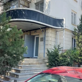 In nan 100.0 m² commercial is for rent - Image 3
