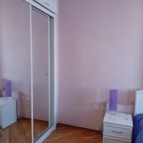 In Baku 70.0 m² apartment is for rent - Image 3