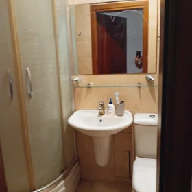 In Baku 70.0 m² apartment is for rent - Image 4
