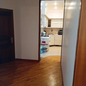 In Baku 70.0 m² apartment is for rent - Image 5