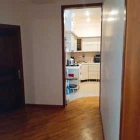 In Baku 70.0 m² apartment is for rent - Image 7