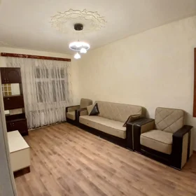 In Baku 65.0 m² apartment is for rent - Image 2