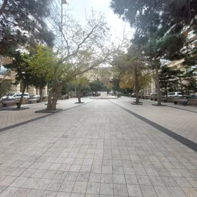 In Baku 110.0 m² apartment is for sale - Image 3