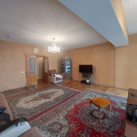 In Baku 110.0 m² apartment is for sale - Image 8