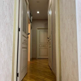In Baku 100.0 m² apartment is for sale - Image 4