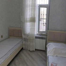 In Səbail rayonu 50.0 m² house with 2.0 rooms is for rent - Image 2