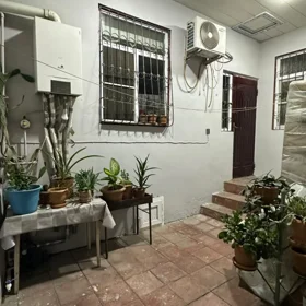 In Baku 70.0 m² house with 3.0 rooms is for sale - Image 10