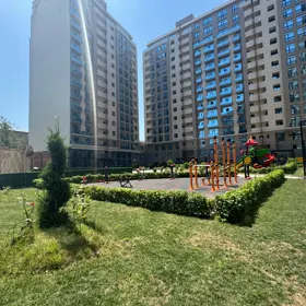 In Baku 267.0 m² apartment is for sale - Image 4