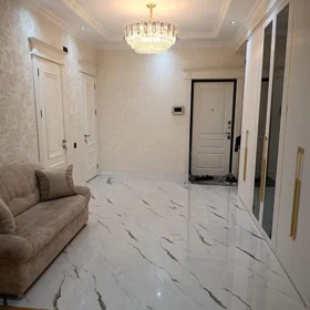 In Baku 120.0 m² apartment is for sale - Image 3