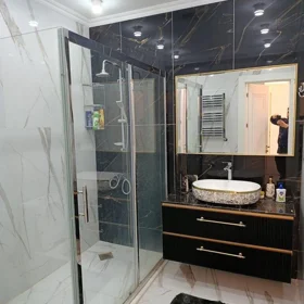 In Baku 120.0 m² apartment is for sale - Image 10