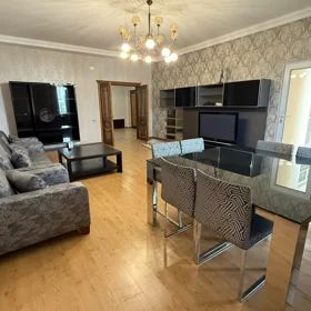 In Baku 160.0 m² apartment is for rent - Image 4