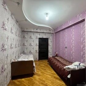 In Baku 100.0 m² apartment is for sale - Image 2