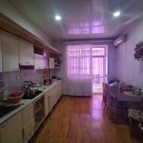 In Baku 102.0 m² apartment is for sale - Image 2