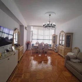 In Baku 102.0 m² apartment is for sale - Image 4
