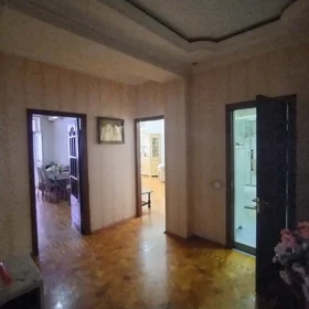 In Baku 102.0 m² apartment is for sale - Image 6