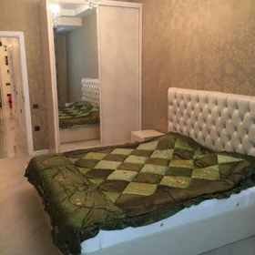 In Baku 140.0 m² apartment is for rent - Image 5