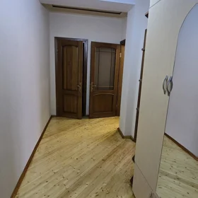 In Baku 60.0 m² apartment is for rent - Image 6
