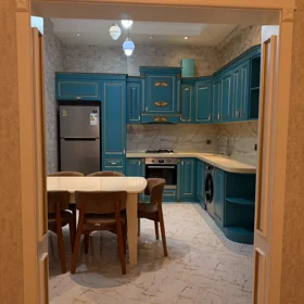 In Baku 87.0 m² apartment is for rent - Image 3