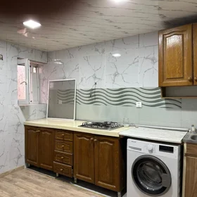 In Baku 70.0 m² apartment is for sale - Image 3