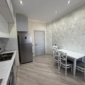 In Baku 90.0 m² apartment is for rent - Image 3
