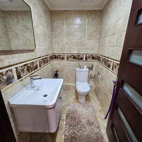 In Baku 90.0 m² apartment is for rent - Image 8