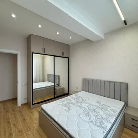 In Baku 110.0 m² apartment is for rent - Image 3