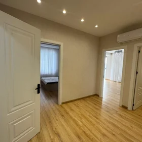 In Baku 110.0 m² apartment is for rent - Image 8