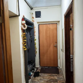 In Baku 70.0 m² apartment is for sale - Image 4
