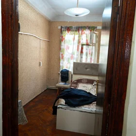 In Baku 70.0 m² apartment is for sale - Image 5