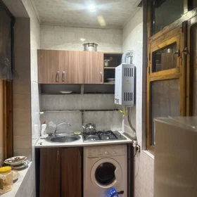In Baku 100.0 m² apartment is for sale - Image 2