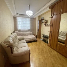 In Baku 125.0 m² apartment is for sale - Image 4