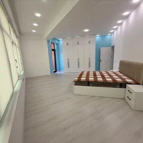 In Baku 115.0 m² apartment is for rent - Image 6
