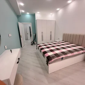 In Baku 115.0 m² apartment is for rent - Image 8
