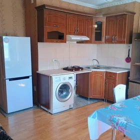 In Baku 100.0 m² apartment is for rent - Image 3