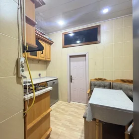 In Baku 80.0 m² apartment is for rent - Image 9