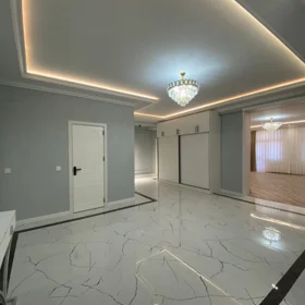 In Baku 156.0 m² apartment is for sale - Image 2